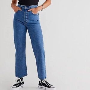 LEVI’S RIBCAGE STRAIGHT ANKLE JEAN SIZE 20